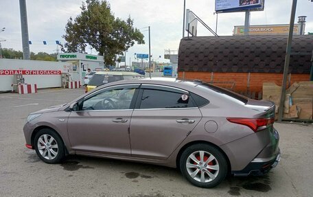 Hyundai Solaris II рестайлинг, 2021 год, 1 350 000 рублей, 15 фотография