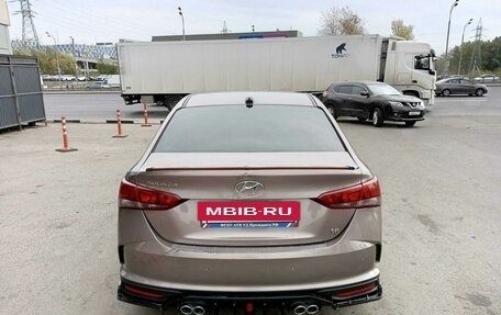 Hyundai Solaris II рестайлинг, 2021 год, 1 350 000 рублей, 11 фотография