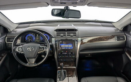 Toyota Camry, 2018 год, 2 750 000 рублей, 14 фотография