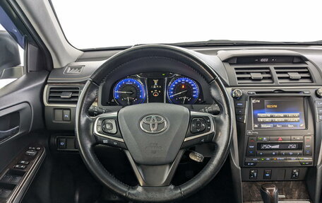 Toyota Camry, 2018 год, 2 750 000 рублей, 22 фотография