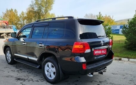 Toyota Land Cruiser 200, 2012 год, 3 750 000 рублей, 6 фотография