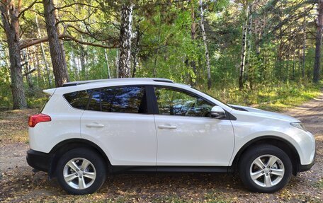 Toyota RAV4, 2014 год, 2 540 000 рублей, 9 фотография