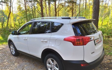 Toyota RAV4, 2014 год, 2 540 000 рублей, 6 фотография