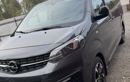 Opel Zafira Life I, 2020 год, 3 900 000 рублей, 2 фотография