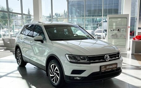 Volkswagen Tiguan II, 2018 год, 3 175 000 рублей, 3 фотография