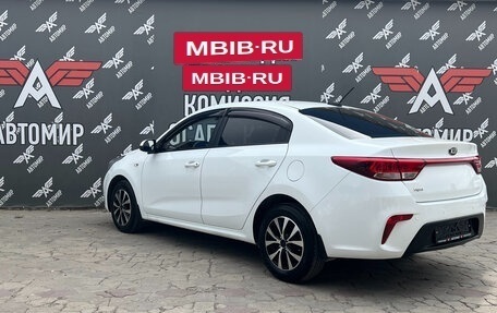 KIA Rio IV, 2018 год, 1 450 000 рублей, 5 фотография