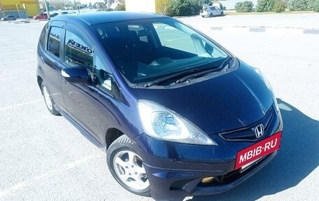 Honda Fit III, 2008 год, 780 000 рублей, 6 фотография