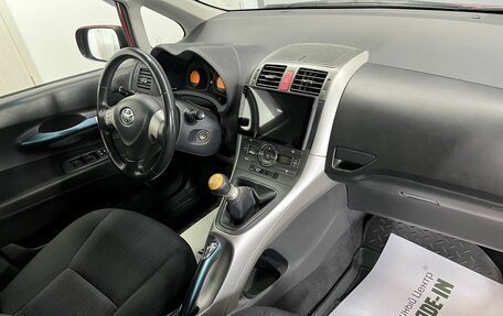 Toyota Auris II, 2009 год, 895 000 рублей, 13 фотография