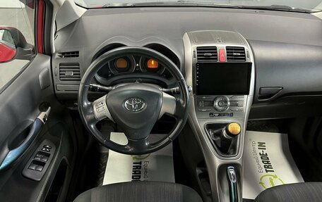 Toyota Auris II, 2009 год, 895 000 рублей, 11 фотография