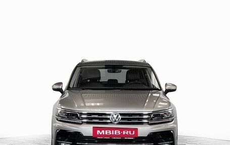 Volkswagen Tiguan II, 2018 год, 2 965 000 рублей, 2 фотография