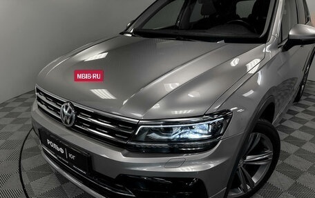 Volkswagen Tiguan II, 2018 год, 2 965 000 рублей, 17 фотография