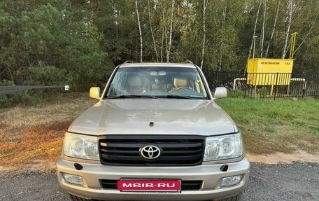 Toyota Land Cruiser 100 рестайлинг 2, 2003 год, 2 000 000 рублей, 2 фотография