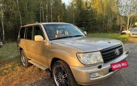 Toyota Land Cruiser 100 рестайлинг 2, 2003 год, 2 000 000 рублей, 4 фотография