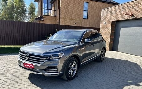 Volkswagen Touareg III, 2019 год, 5 950 000 рублей, 2 фотография