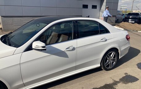 Mercedes-Benz E-Класс, 2015 год, 3 500 000 рублей, 5 фотография