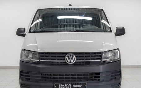 Volkswagen Transporter T6 рестайлинг, 2019 год, 1 570 000 рублей, 2 фотография