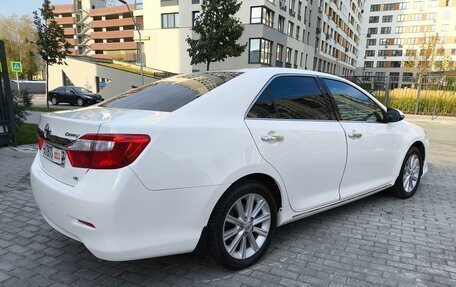 Toyota Camry, 2013 год, 2 090 000 рублей, 8 фотография