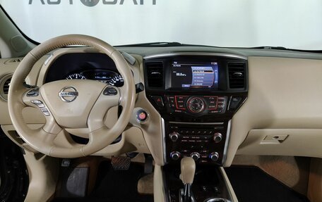 Nissan Pathfinder, 2015 год, 2 049 000 рублей, 10 фотография