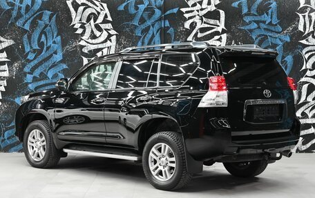 Toyota Land Cruiser Prado 150 рестайлинг 2, 2012 год, 2 895 000 рублей, 3 фотография