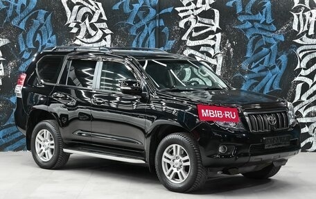 Toyota Land Cruiser Prado 150 рестайлинг 2, 2012 год, 2 895 000 рублей, 2 фотография