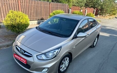 Hyundai Solaris II рестайлинг, 2011 год, 849 000 рублей, 2 фотография