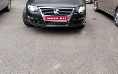 Volkswagen Passat B6, 2007 год, 900 000 рублей, 3 фотография