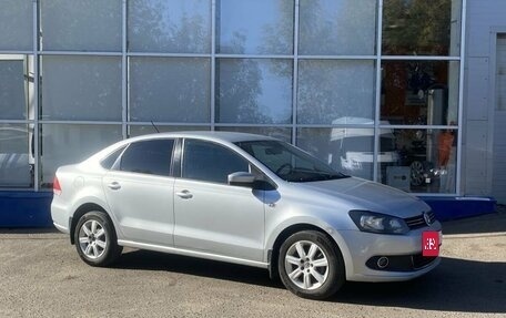 Volkswagen Polo VI (EU Market), 2013 год, 700 000 рублей, 1 фотография