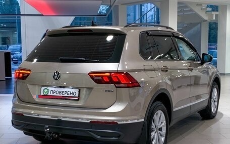 Volkswagen Tiguan II, 2021 год, 3 177 000 рублей, 7 фотография