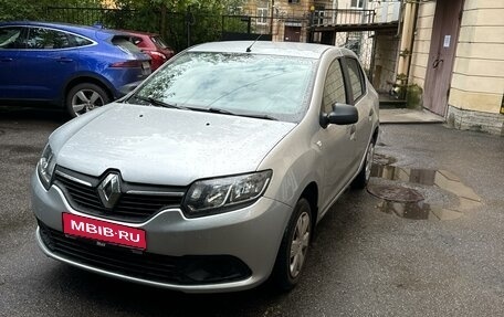 Renault Logan II, 2015 год, 580 000 рублей, 1 фотография