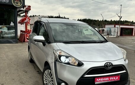 Toyota Sienta II, 2015 год, 1 419 000 рублей, 1 фотография