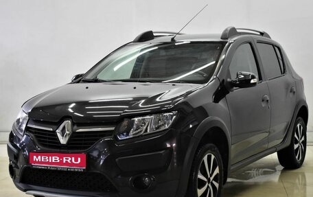 Renault Sandero II рестайлинг, 2015 год, 980 000 рублей, 1 фотография