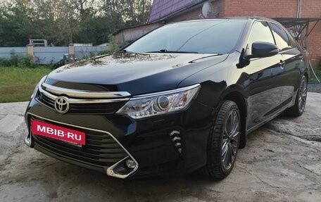 Toyota Camry, 2017 год, 2 550 000 рублей, 6 фотография