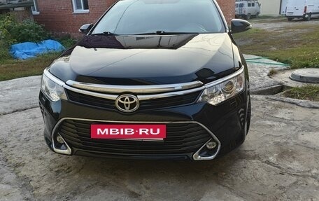 Toyota Camry, 2017 год, 2 550 000 рублей, 14 фотография