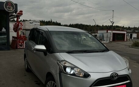 Toyota Sienta II, 2015 год, 1 419 000 рублей, 6 фотография