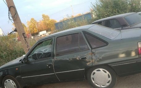 Daewoo Nexia I рестайлинг, 2001 год, 125 000 рублей, 4 фотография