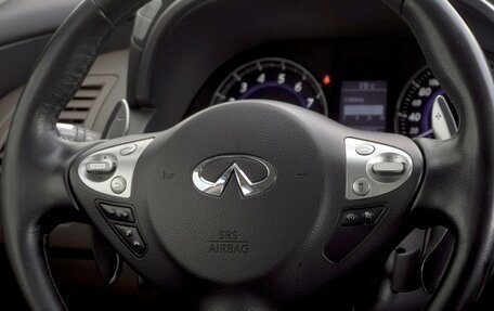 Infiniti QX70, 2015 год, 3 129 000 рублей, 23 фотография