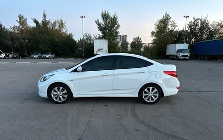 Hyundai Solaris II рестайлинг, 2013 год, 1 100 000 рублей, 1 фотография