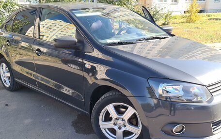 Volkswagen Polo VI (EU Market), 2012 год, 850 000 рублей, 2 фотография