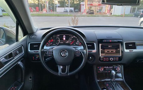 Volkswagen Touareg III, 2011 год, 1 900 000 рублей, 9 фотография