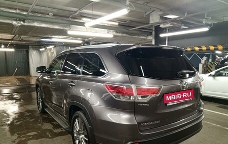 Toyota Highlander III, 2015 год, 3 330 000 рублей, 5 фотография