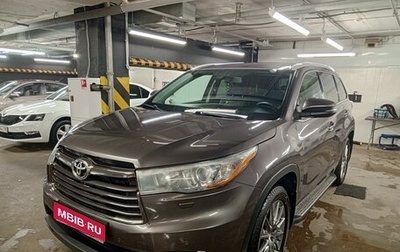 Toyota Highlander III, 2015 год, 3 330 000 рублей, 1 фотография