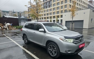 Toyota Highlander III, 2012 год, 2 500 000 рублей, 1 фотография