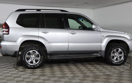 Toyota Land Cruiser Prado 120 рестайлинг, 2006 год, 2 179 990 рублей, 4 фотография