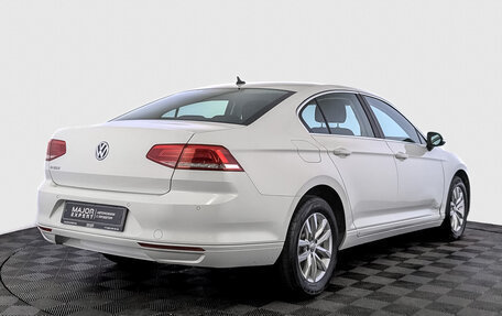 Volkswagen Passat B8 рестайлинг, 2019 год, 2 890 000 рублей, 5 фотография