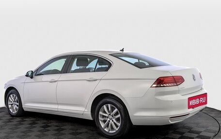 Volkswagen Passat B8 рестайлинг, 2019 год, 2 890 000 рублей, 7 фотография