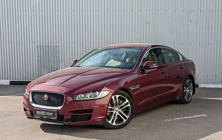 Jaguar XE I рестайлинг, 2015 год, 2 030 000 рублей, 1 фотография