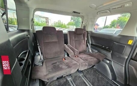 Toyota Vellfire I, 2011 год, 2 690 000 рублей, 18 фотография