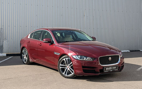 Jaguar XE I рестайлинг, 2015 год, 2 030 000 рублей, 3 фотография