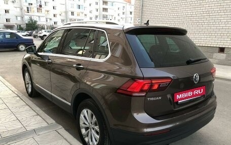 Volkswagen Tiguan II, 2017 год, 2 390 000 рублей, 4 фотография