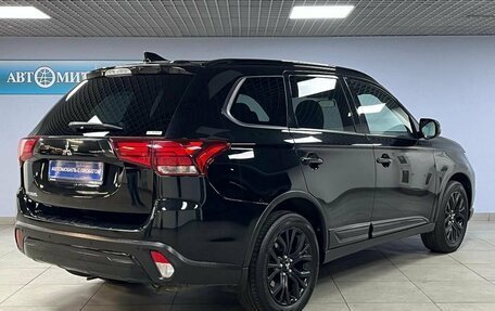 Mitsubishi Outlander III рестайлинг 3, 2021 год, 2 618 000 рублей, 5 фотография